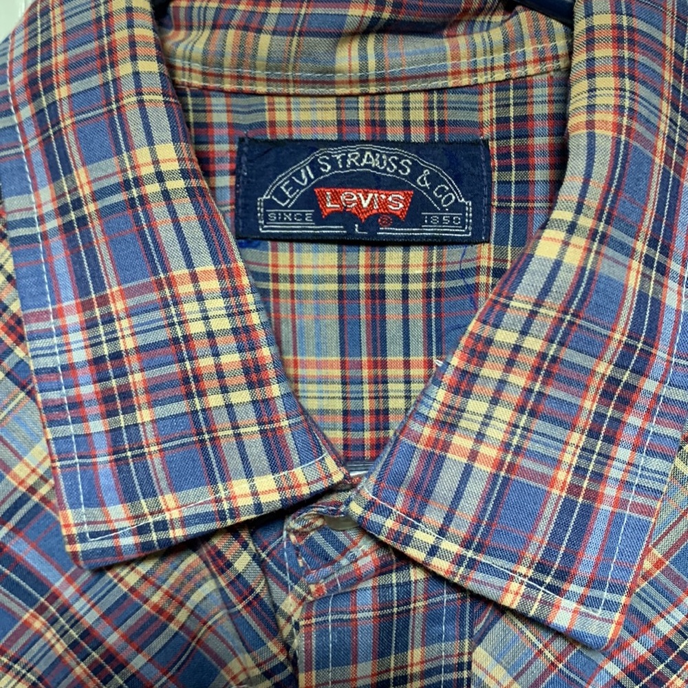 Levi’s, western wear, large